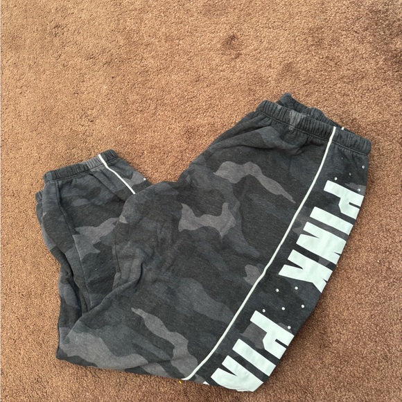 PINK Victoria's Secret Black Joggers with Camouflage Design - Size XL - Picture 1 of 2